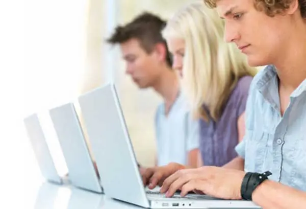 File Sharing in Education - 5 Reasons to use the Cloud