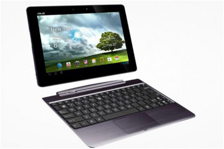 Display of ASUS Transformer Pad Infinity TF700 with dockable keyboard and stand