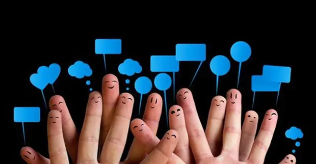 Be Socl with Microsoft Microsoft's Social Network Socl