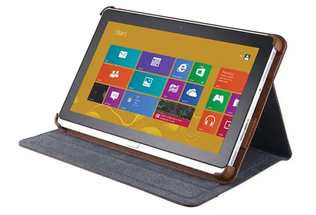 windows 8 convertible laptop-tablet Acer Iconia W700