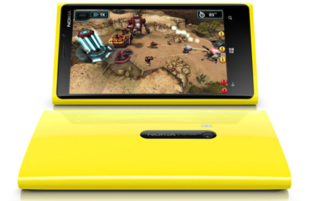 mobile games on Nokia Lumia 1020 is great fun and conntecting multiplayer games pure fun