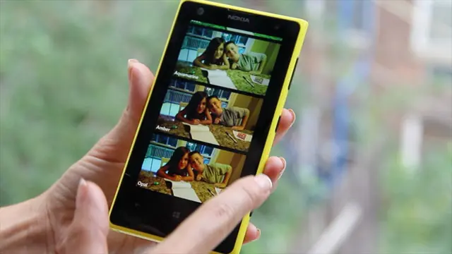 Dual Capture with Lumia 1020 One camera taking photos simultanously with Nokia Lumia 1020 camera review