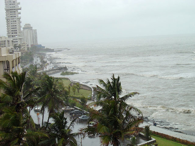 travel weather condition in monsoon season India sea coast line