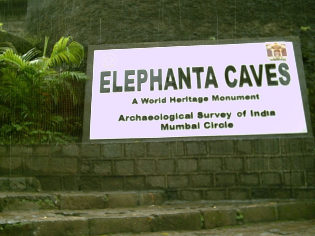 travel and discover the Elephanta Island in Mombay and Mumbai India