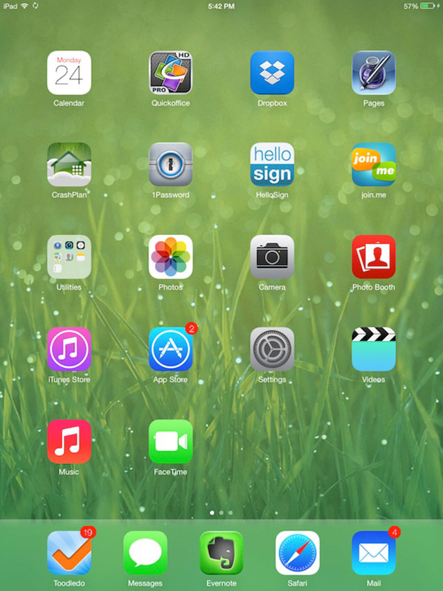 new software version of iOS 7 test for the iPad and iPhone 5S