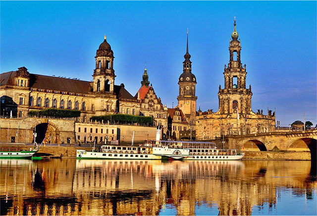 Northern city of Germany situated city of Hamburg wonderful tourist attractions