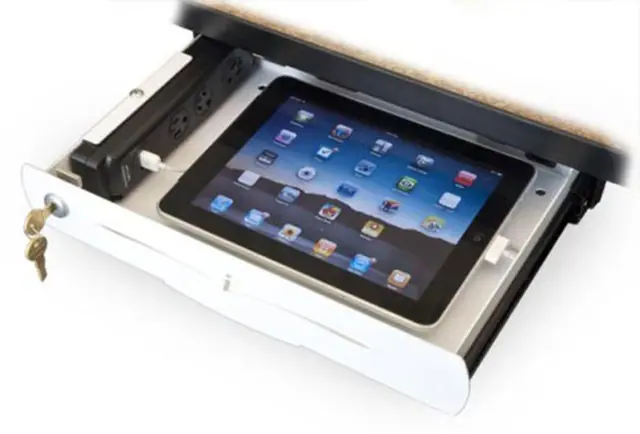 additional disk space to store and transport media files on ipad mobile storage