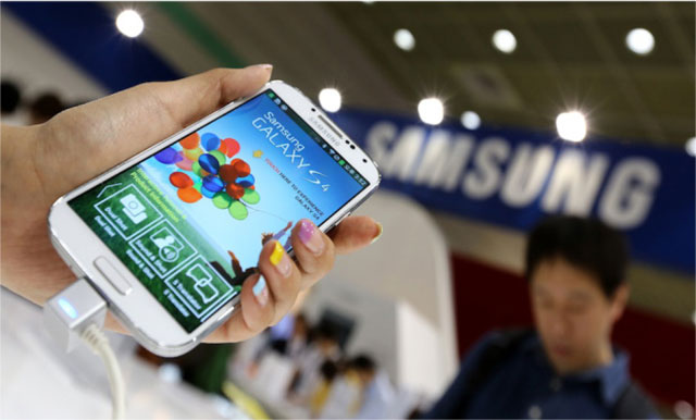 smartphones have evolved from basic cell phones to high speed Internet LTE nano computers