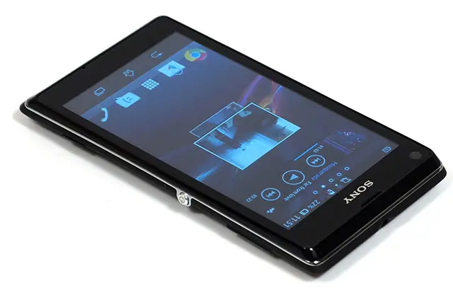 performance of Xperia L mobile phone