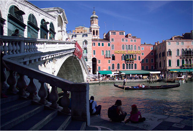 shopping travel destinations in Venice in Italy