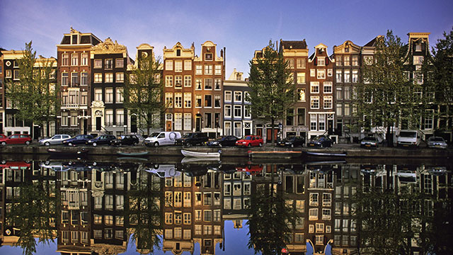 travel tours to Amsterdam's touris attractions