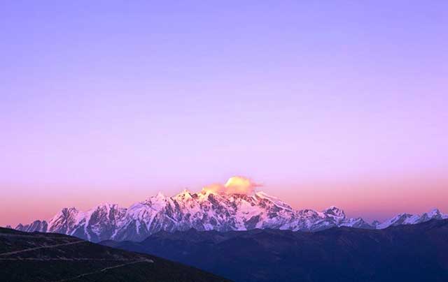 beautiful view dawn sun rises above the mountains cool colors