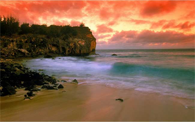beautiful sunset picture from the Hawaiian beach Poipu, Kauai