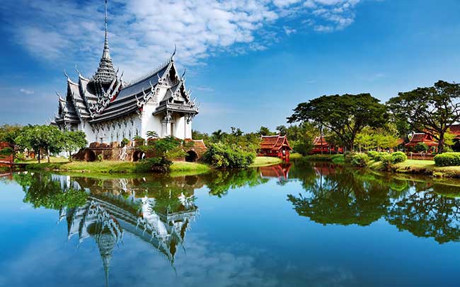 great architecture of Thailand is worth visiting with family and friends