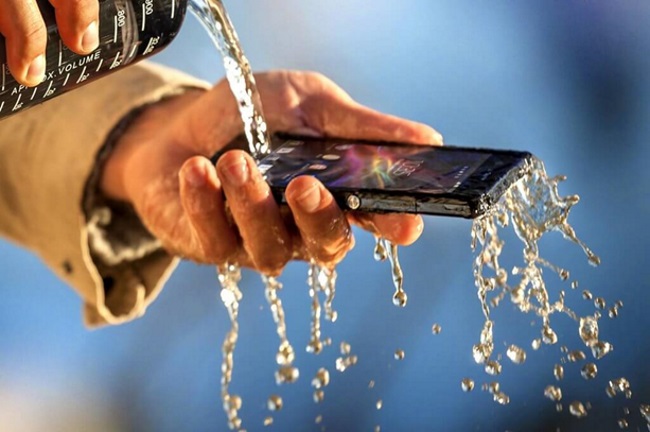 Waterproof Phones of 2017