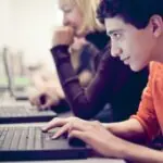 5 Ways Internet Affects Students Performance and Behavior