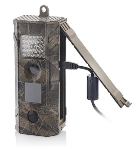 hunting camera gadget in camouflage optic and mini USB connection cable