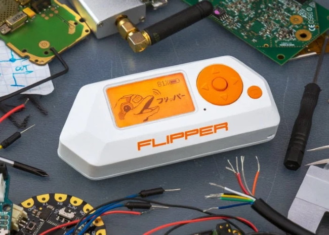 Flipper Zero powerful gadget for hackers and tech geeks