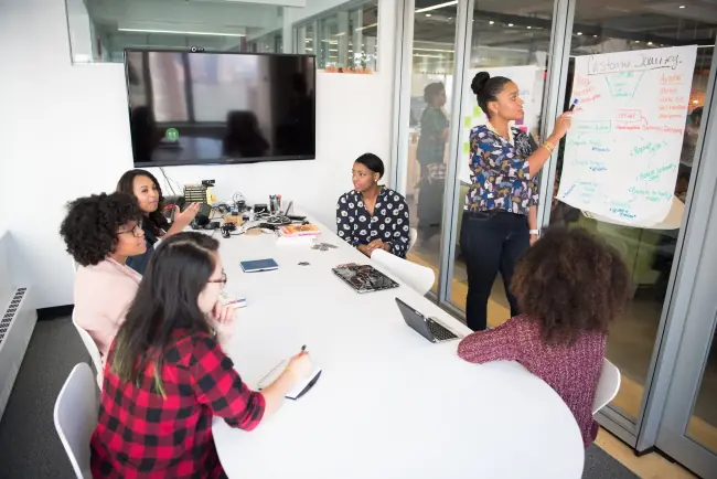 A high employee turnover does not just result in a huge financial cost to a company but can also do irreparable damage to the levels of morale and general employee contentment in a business