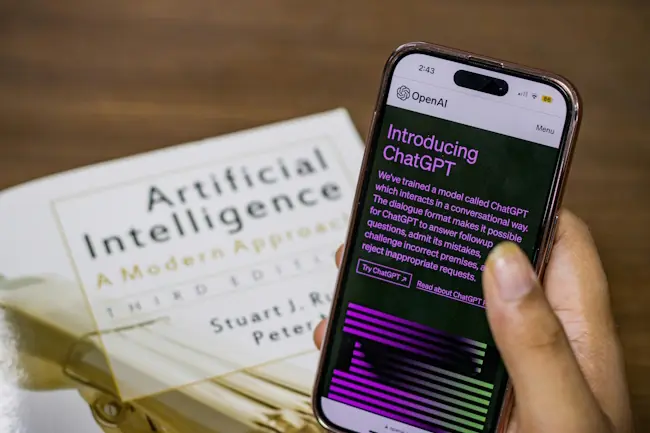 In the ever-evolving landscape of artificial intelligence (AI), the choices for AI-powered solutions seem boundless. Among the myriad options available, two heavyweights stand out: OpenAI's ChatGPT and Google's Gemini